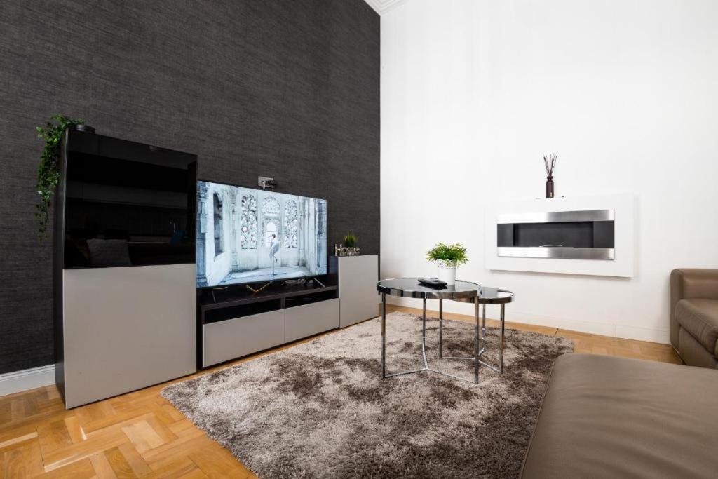 Deluxe Quentin Home Next To The Fashion Street Budapeşte Dış mekan fotoğraf